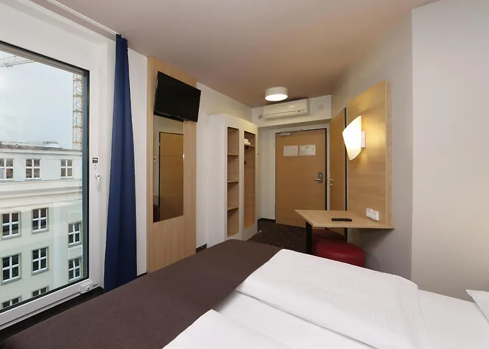 Alexanderplatz 3* Berlin